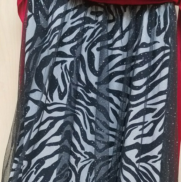 Short Formal Dress - Picture 6 of 8